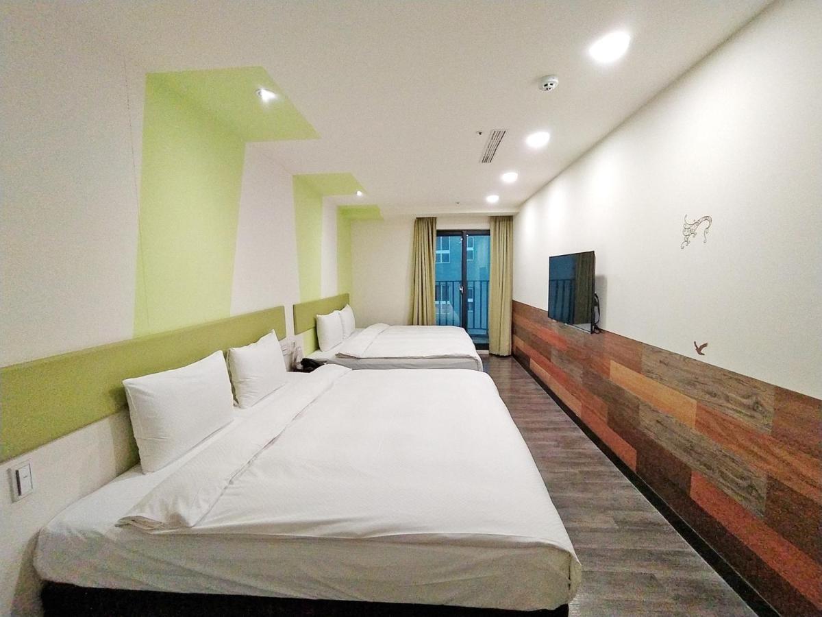 Hotel J Taoyuan Pingzhen Eksteriør billede
