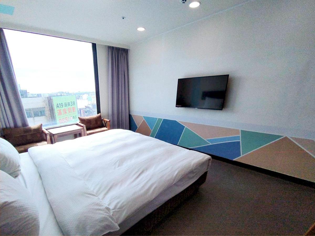 Hotel J Taoyuan Pingzhen Eksteriør billede