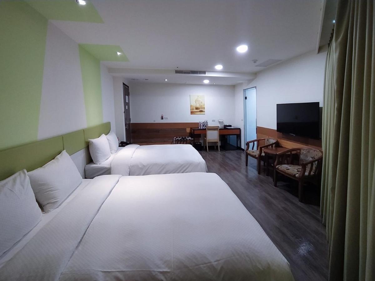 Hotel J Taoyuan Pingzhen Eksteriør billede