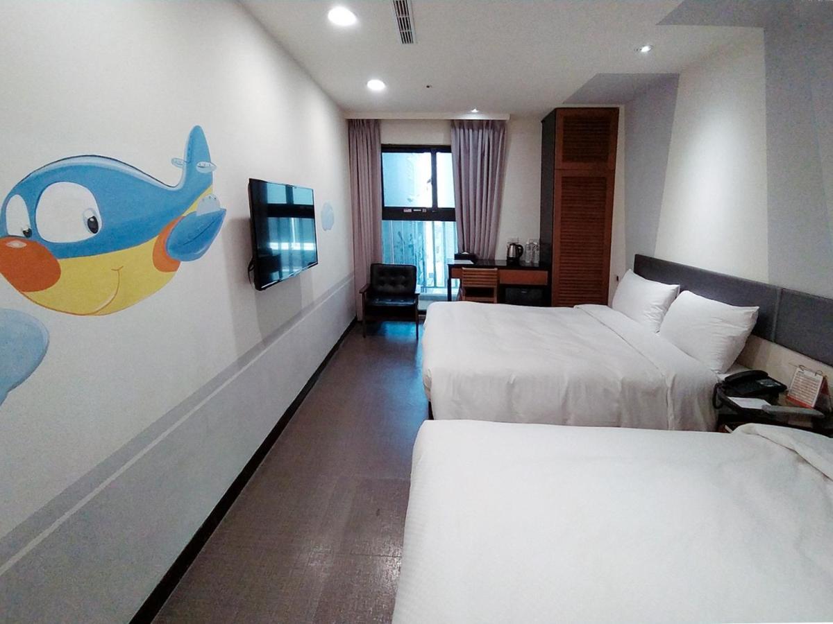 Hotel J Taoyuan Pingzhen Eksteriør billede