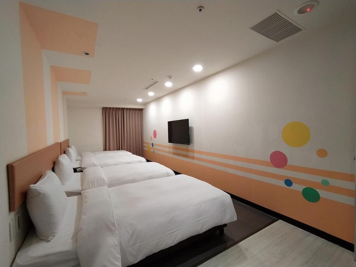 Hotel J Taoyuan Pingzhen Eksteriør billede