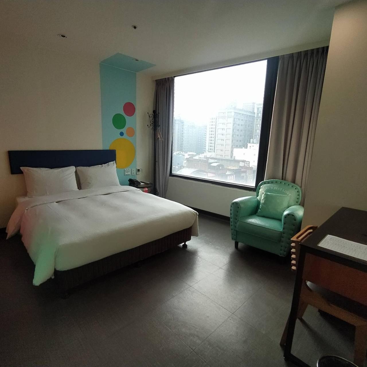 Hotel J Taoyuan Pingzhen Eksteriør billede