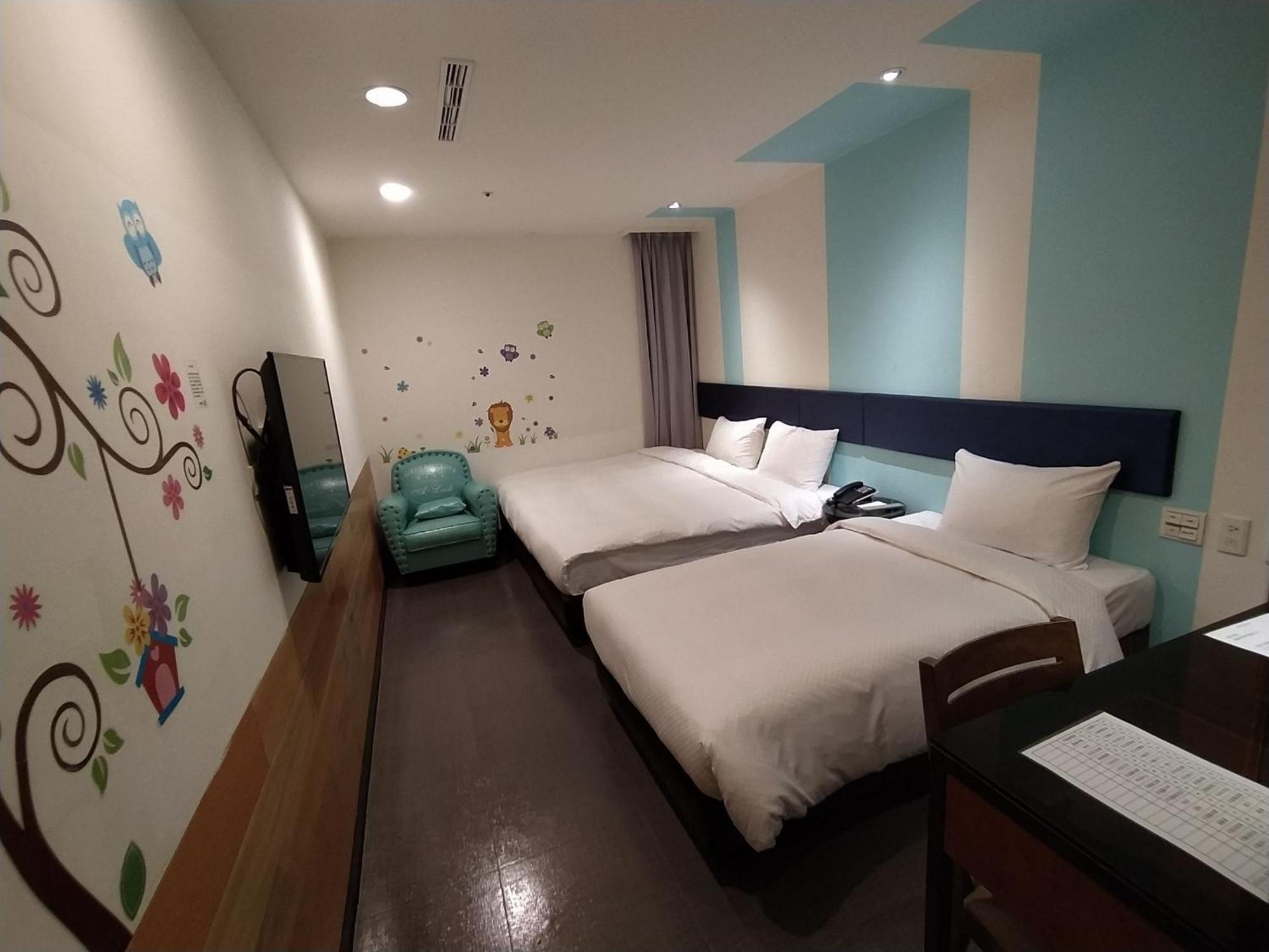 Hotel J Taoyuan Pingzhen Eksteriør billede
